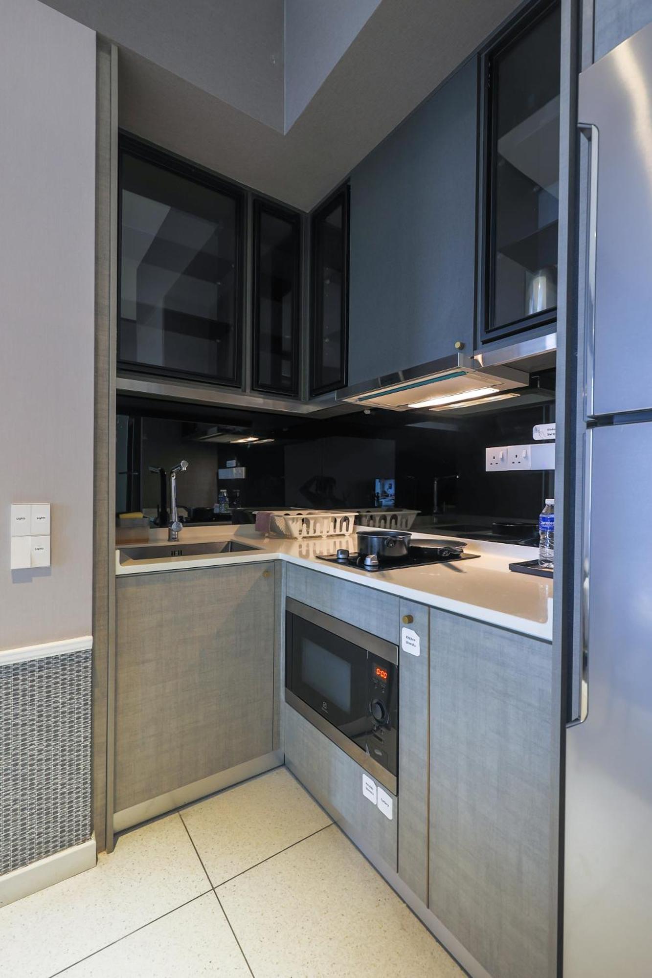 Apartament Millerz Square By Mykey Kuala Lumpur Zewnętrze zdjęcie A kitchen in a serviced apartment in Paris