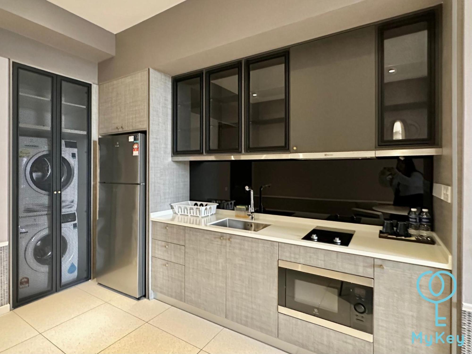 Apartament Millerz Square By Mykey Kuala Lumpur Zewnętrze zdjęcie A wet kitchen in a condominium in Malaysia.